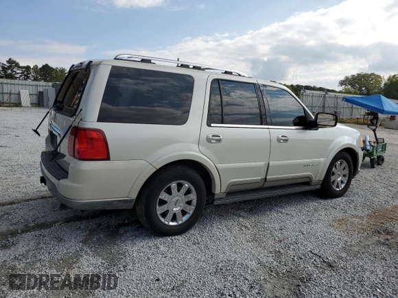 2004 Lincoln Navigator Luxury with VIN 5LMFU27R94LJ42598, listed as a Copart auction lot 71537774 with 0 mi miles and Salvage Title. Bid and sale history available at carsss.com. Image 3.