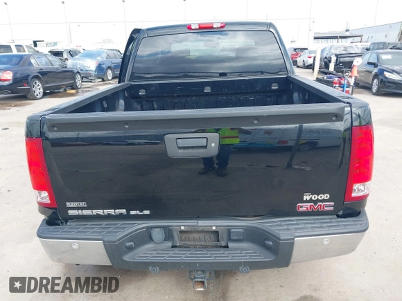 2011 GMC Sierra 1500 SLE z VIN 3GTP1VE0XBG306560, wystawiony jako IAAI lot #41496403 z przebiegiem 213 831 mil mil oraz . Historia ofert i sprzedaży dostępna na DreamBid. Obrazek 17.