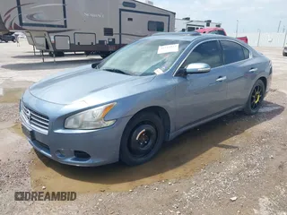 2011 Nissan Maxima SV z VIN 1N4AA5AP2BC843103, wystawiony jako IAAI lot #42512947 z przebiegiem 185 899 mil mil oraz . Historia ofert i sprzedaży dostępna na DreamBid. Obrazek 2.