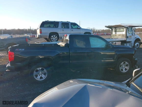 2017 Chevrolet Silverado 1500 LT with VIN 1GCVKREC8HZ331875, listed as a IAAI auction lot 40960777 with 147,157 mi miles. Bid and sale history available at carsss.com. Image 12.