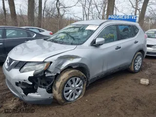 2016 Nissan Rogue SV with VIN 5N1AT2MV9GC886787, listed as a IAAI auction lot 41642909 with 194,620 mi miles. Bid and sale history available at carsss.com. Image 6.