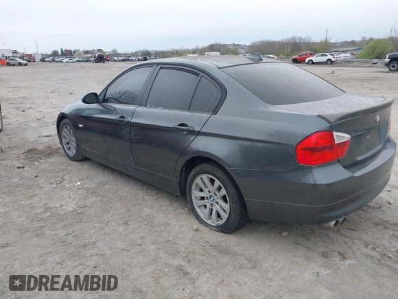 2006 BMW 3 Series 325i with VIN WBAVB13596PT23263, listed as a IAAI auction lot 42021124 with 84,694 mi miles. Bid and sale history available at carsss.com. Image 3.