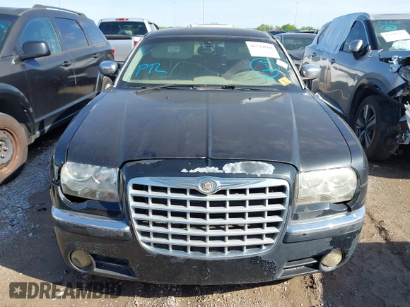 2007 Chrysler 300 C with VIN 2C3LA63H57H762801, listed as a IAAI auction lot 42092286 with 1 mi miles. Bid and sale history available at carsss.com. Image 6.