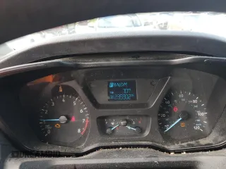 2017 Ford Transit с VIN 1FTYE1ZM4HKA59357, выставлен на аукционе Copart как лот 61560815 с пробегом 235 902 миль миль и Списание • Salvage title. История ставок и продаж доступна на DreamBid. Изображение 9.
