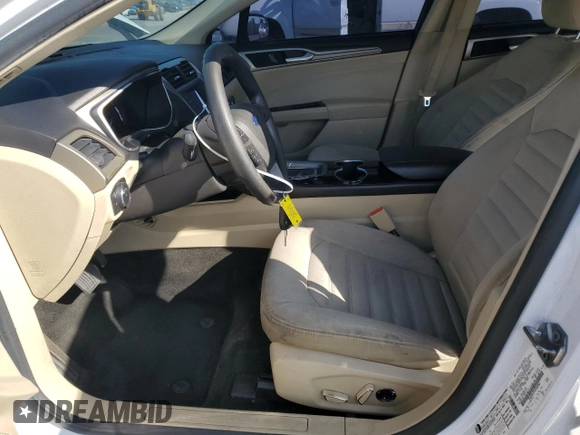 2016 Ford Fusion SE Hybrid с VIN 3FA6P0LU2GR360066, выставлен на аукционе Copart как лот 84767824 с пробегом 153 044 миль миль и Списание • Salvage title. История ставок и продаж доступна на DreamBid. Изображение 7.