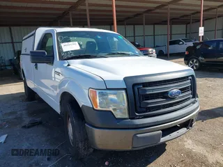 2014 Ford F-150 XL with VIN 1FTMF1CM4EKG19376, listed as a IAAI auction lot 40293792 with 362,075 mi miles. Bid and sale history available at carsss.com. Image 1.