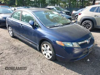 2008 Honda Civic LX с VIN 1HGFA16508L026092, выставлен на аукционе IAAI как лот 42729092 с пробегом 236 112 миль миль и . История ставок и продаж доступна на DreamBid. Изображение 1.