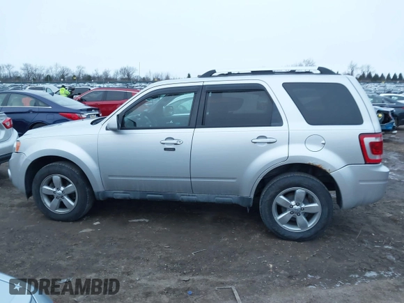 2012 Ford Escape Limited с VIN 1FMCU9E70CKB77700, выставлен на аукционе IAAI как лот 41226558 с пробегом 102 692 миль миль и . История ставок и продаж доступна на DreamBid. Изображение 14.