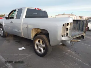 2010 Chevrolet Silverado 1500 LS with VIN 1GCSCREA5AZ217854, listed as a IAAI auction lot 41375606 with 94,776 mi miles. Bid and sale history available at carsss.com. Image 3.