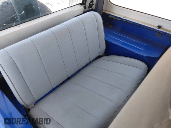 1995 Jeep Wrangler z VIN 1J4FY29S3SP213368, wystawiony jako IAAI lot #42425240 z przebiegiem 96 473 mil mil oraz . Historia ofert i sprzedaży dostępna na DreamBid. Obrazek 8.