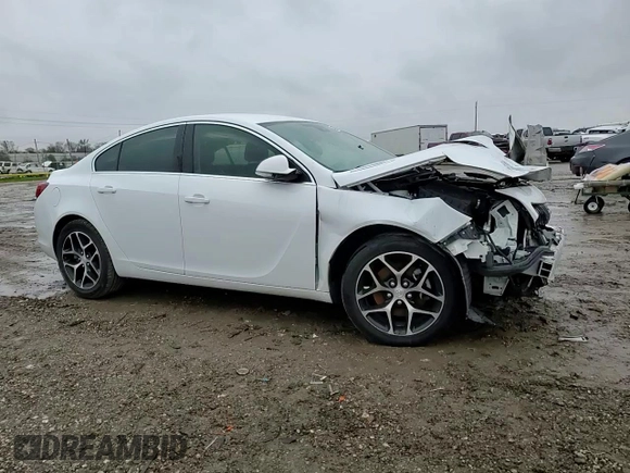 2017 Buick Regal Sport Touring z VIN 2G4GL5EX3H9156331, wystawiony jako Copart lot #88941035 z przebiegiem Nie podano mil oraz Szkoda całkowita • Salvage title. Historia ofert i sprzedaży dostępna na DreamBid. Obrazek 10.
