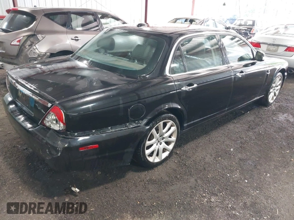 2009 Jaguar XJ 8 LWB with VIN SAJWA79B29SH31572, listed as a IAAI auction lot 42138154 with 147,500 mi miles and . Bid and sale history available at DreamBid. Image 4.