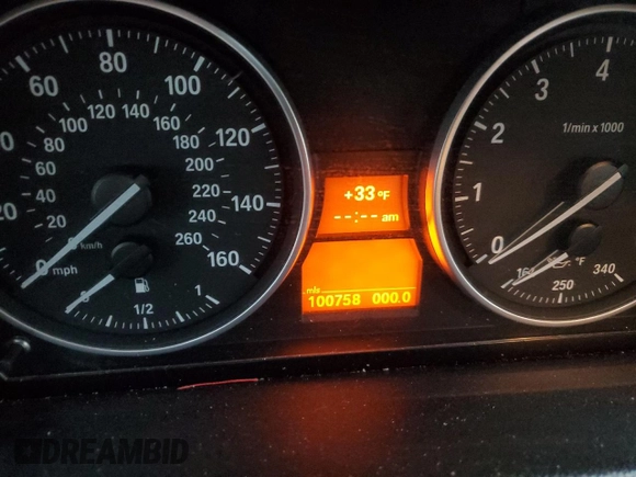 2008 BMW 3 Series 335xi z VIN WBAVD53548A010290, wystawiony jako Copart lot #84556844 z przebiegiem 100 758 mil mil oraz Szkoda całkowita • Salvage title. Historia ofert i sprzedaży dostępna na DreamBid. Obrazek 9.