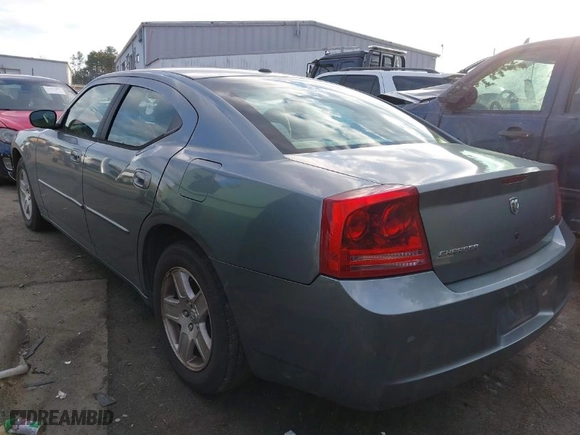 2007 Dodge Charger with VIN 2B3KA43G77H800825, listed as a IAAI auction lot 41383966 with 205,522 mi miles. Bid and sale history available at carsss.com. Image 3.