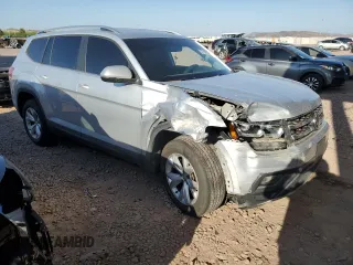 2019 Volkswagen Atlas SE with VIN 1V2WR2CA6KC559505, listed as a Copart auction lot 57183825 with 111,377 mi miles and Salvage title. Bid and sale history available at DreamBid. Image 4.