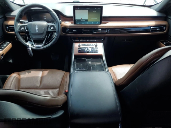 2023 Lincoln Aviator Reserve with VIN 5LM5J7WC0PGL05862, listed as a Copart auction lot 60918995 with 28,617 mi miles and Salvage title. Bid and sale history available at DreamBid. Image 8.
