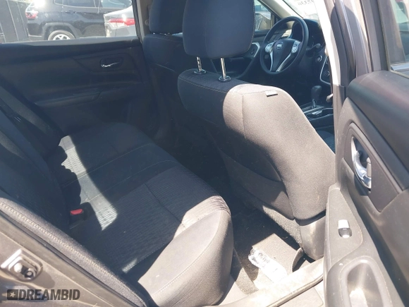 2016 Nissan Altima 2.5 SR with VIN 1N4AL3AP0GC186923, listed as a IAAI auction lot 41897336 with 217,771 mi miles. Bid and sale history available at carsss.com. Image 8.