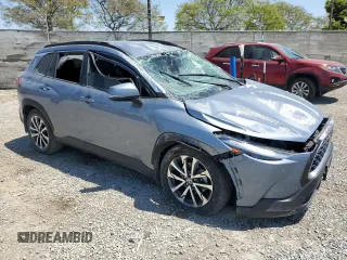 2022 Toyota Corolla Cross XLE with VIN 7MUEAAAG3NV012240, listed as a Copart auction lot 54125225 with 16,204 mi miles and Salvage title. Bid and sale history available at DreamBid. Image 4.