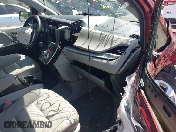 2020 Toyota Sienna LE Auto Access Seat с VIN 5TDKZ3DC7LS060864, выставлен на аукционе IAAI как лот 42518168 с пробегом 58 724 миль миль и . История ставок и продаж доступна на DreamBid. Изображение 5.