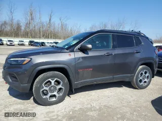 2022 Jeep Compass Trailhawk with VIN 3C4NJDDB7NT147206, listed as a Copart auction lot 46225715 with 38,727 mi miles and Salvage Title. Bid and sale history available at carsss.com. Image 1.