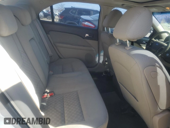 2010 Ford Fusion SE z VIN 3FAHP0HA6AR421918, wystawiony jako Copart lot #46276355 z przebiegiem 129 408 mil mil oraz Szkoda całkowita • Salvage title. Historia ofert i sprzedaży dostępna na DreamBid. Obrazek 10.