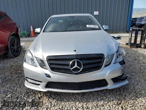 2013 Mercedes-Benz E 350 Luxury with VIN WDDHF8JB4DA771504, listed as a Copart auction lot 58741605 with Not provided miles and Salvage title. Bid and sale history available at DreamBid. Image 5.