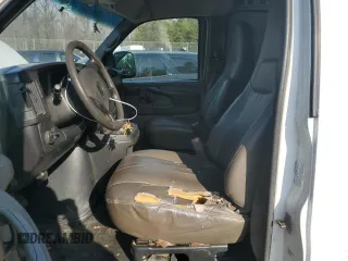 2013 Chevrolet Express Cargo с VIN 1GCWGGBA3D1109881, выставлен на аукционе Copart как лот 47881525 с пробегом Не указан миль и Чистый • Clean title. История ставок и продаж доступна на DreamBid. Изображение 7.