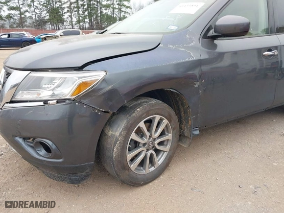 2013 Nissan Pathfinder Platinum with VIN 5N1AR2MN9DC629283, listed as a IAAI auction lot 41433891 with 253,609 mi miles. Bid and sale history available at carsss.com. Image 6.