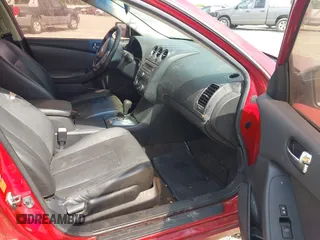2009 Nissan Altima 2.5 z VIN 1N4AL21E19N544451, wystawiony jako IAAI lot #42161864 z przebiegiem 170 506 mil mil oraz . Historia ofert i sprzedaży dostępna na DreamBid. Obrazek 5.