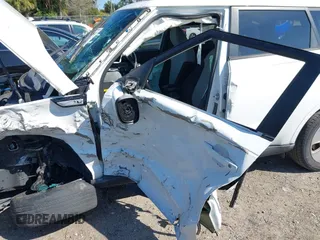 2015 Kia Soul with VIN KNDJN2A22F7228311, listed as a IAAI auction lot 41680343 with 116,503 mi miles. Bid and sale history available at carsss.com. Image 6.