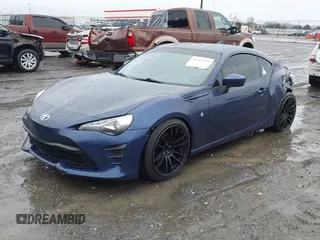2017 Toyota 86 with VIN JF1ZNAA12H9703408, listed as a IAAI auction lot 41311374 with 90,661 mi miles. Bid and sale history available at carsss.com. Image 17.