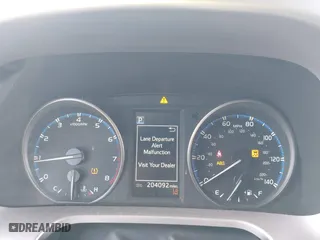 2017 Toyota RAV4 LE with VIN JTMZFREV1HD101924, listed as a IAAI auction lot 41255565 with 204,092 mi miles. Bid and sale history available at carsss.com. Image 7.