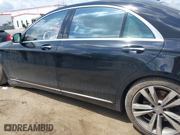2015 Mercedes-Benz S 550 with VIN WDDUG8FB8FA087742, listed as a IAAI auction lot 42163538 with Not Provided miles and . Bid and sale history available at carsss.com. Image 13.