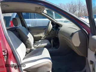 1996 Geo Prizm z VIN 1Y1SK5260TZ040785, wystawiony jako IAAI lot #41848309 z przebiegiem 284 690 mil mil oraz . Historia ofert i sprzedaży dostępna na DreamBid. Obrazek 5.