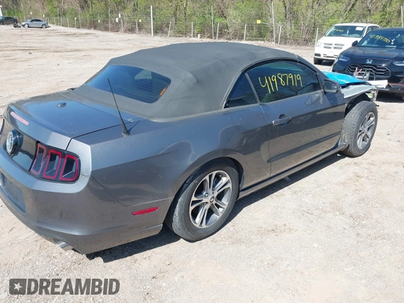 2014 Ford Mustang V6 with VIN 1ZVBP8EM2E5293227, listed as a IAAI auction lot 41987919 with 70,871 mi miles. Bid and sale history available at carsss.com. Image 4.
