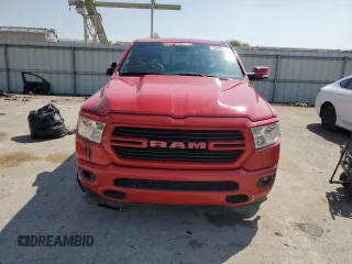 2020 Ram 1500 Big Horn z VIN 1C6SRFBT6LN201358, wystawiony jako Copart lot #53646715 z przebiegiem 84 822 mil mil oraz Szkoda całkowita • Salvage title. Historia ofert i sprzedaży dostępna na DreamBid. Obrazek 5.