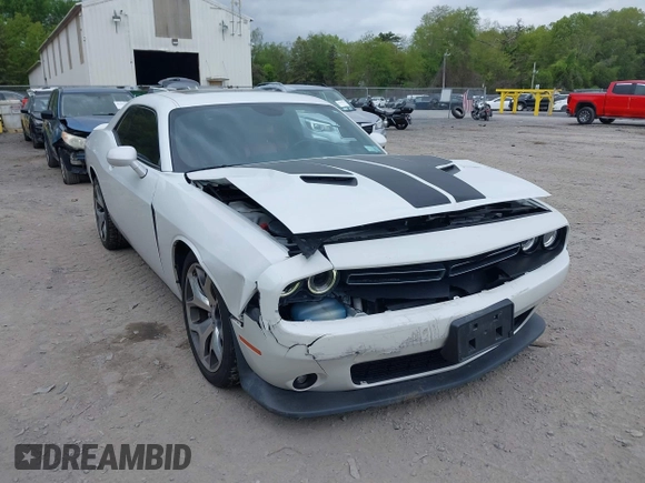 2015 Dodge Challenger SXT Plus z VIN 2C3CDZBG9FH705579, wystawiony jako IAAI lot #42268112 z przebiegiem 83 786 mil mil oraz . Historia ofert i sprzedaży dostępna na DreamBid. Obrazek 6.