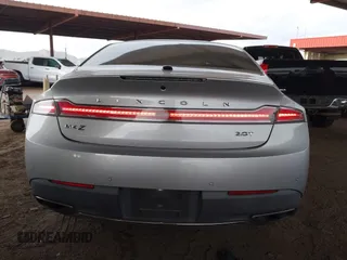 2017 Lincoln MKZ Reserve z VIN 3LN6L5E93HR603246, wystawiony jako IAAI lot #42024614 z przebiegiem 131 622 mil mil oraz . Historia ofert i sprzedaży dostępna na DreamBid. Obrazek 16.
