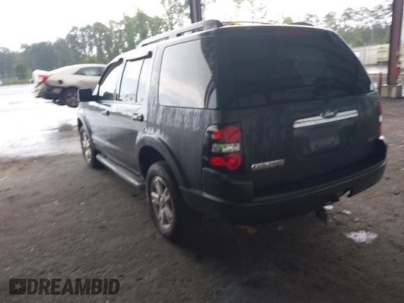 2010 Ford Explorer XLT z VIN 1FMEU7DE4AUA46736, wystawiony jako IAAI lot #42323483 z przebiegiem 120 000 mil mil oraz . Historia ofert i sprzedaży dostępna na DreamBid. Obrazek 3.