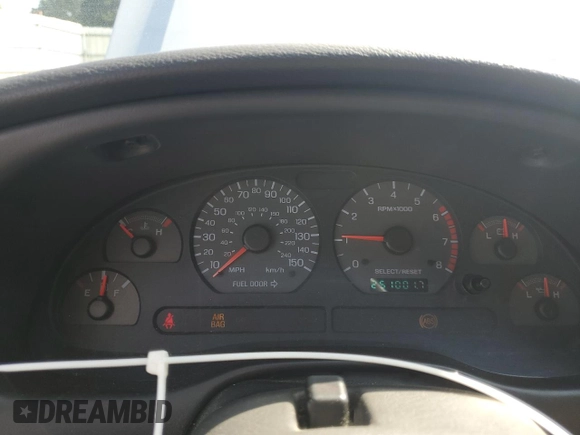 2000 Ford Mustang GT z VIN 1FAFP42X8YF309852, wystawiony jako Copart lot #57959605 z przebiegiem 251 001 mil mil oraz Szkoda całkowita • Salvage title. Historia ofert i sprzedaży dostępna na DreamBid. Obrazek 9.