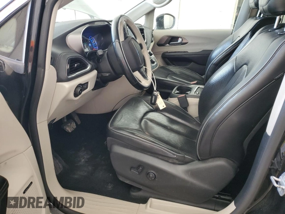 2018 Chrysler Pacifica Hybrid Limited с VIN 2C4RC1N72JR129441, выставлен на аукционе Copart как лот 56548175 с пробегом 154 459 миль миль и Чистый • Clean title. История ставок и продаж доступна на DreamBid. Изображение 7.
