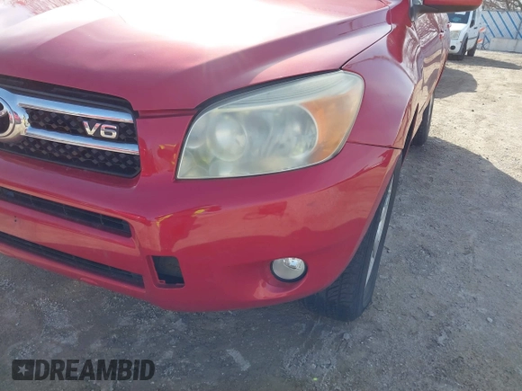 2007 Toyota RAV4 Limited with VIN JTMBK31V176018450, listed as a IAAI auction lot 41811887 with 171,059 mi miles. Bid and sale history available at carsss.com. Image 16.