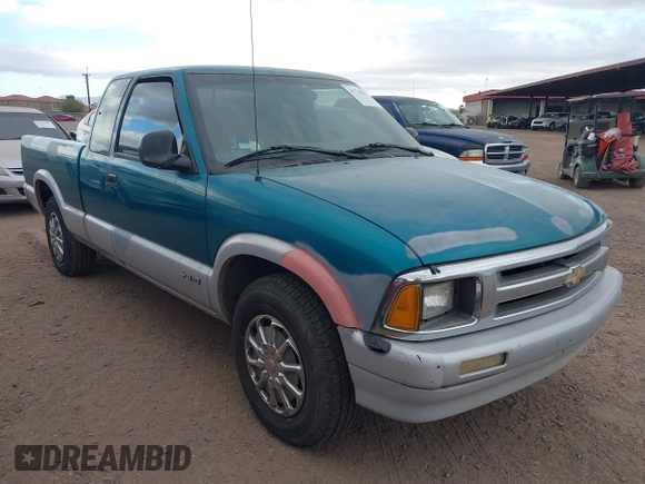 1994 Chevrolet S-10 LS with VIN 1GCCS19W4R8181235, listed as a IAAI auction lot 41710054 with 203,150 mi miles and . Bid and sale history available at DreamBid. Image 1.