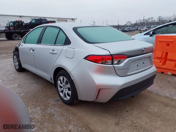 2024 Toyota Corolla LE with VIN 5YFB4MDE5RP173235, listed as a IAAI auction lot 41260050 with 8,701 mi miles. Bid and sale history available at carsss.com. Image 3.