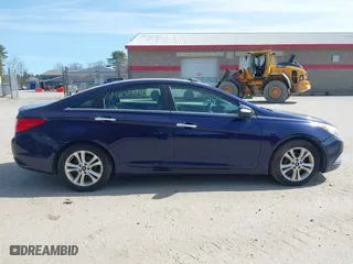 2013 Hyundai Sonata SE with VIN 5NPEC4AC4DH646129, listed as a IAAI auction lot 42087732 with 160,100 mi miles. Bid and sale history available at carsss.com. Image 14.
