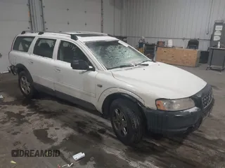 2005 Volvo XC70 with VIN YV1SZ592751190343, listed as a IAAI auction lot 41517785 with 202,533 mi miles and . Bid and sale history available at DreamBid. Image 1.