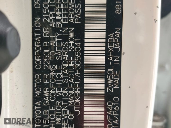 2017 Toyota Prius Two z VIN JTDKBRFU7H3055041, wystawiony jako Copart lot #49469455 z przebiegiem 113 762 mil mil oraz Szkoda całkowita • Salvage title. Historia ofert i sprzedaży dostępna na DreamBid. Obrazek 12.