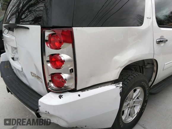 2013 GMC Yukon SLT with VIN 1GKS2CE09DR238626, listed as a IAAI auction lot 41758168 with 170,371 mi miles. Bid and sale history available at carsss.com. Image 6.
