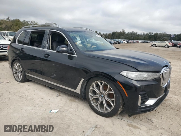 2020 BMW X7 xDrive40i with VIN 5UXCW2C01L9B96566, listed as a Copart auction lot 44604155 with 0 mi miles and Clean Title. Bid and sale history available at carsss.com. Image 4.