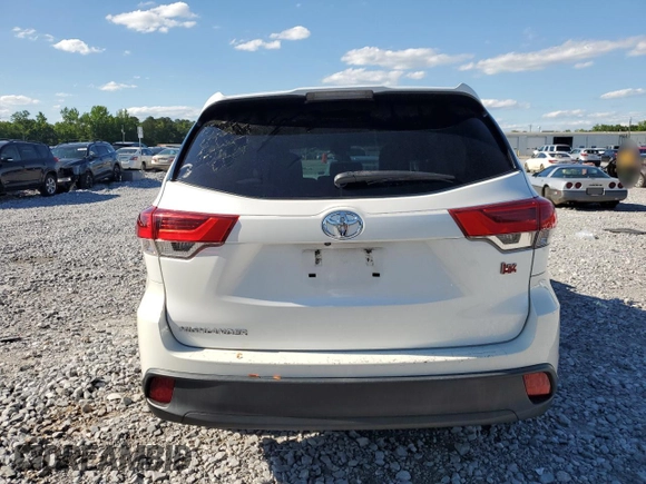 2018 Toyota Highlander LE with VIN 5TDZARFH4JS033748, listed as a Copart auction lot 55203825 with Not provided miles and Salvage title. Bid and sale history available at DreamBid. Image 6.